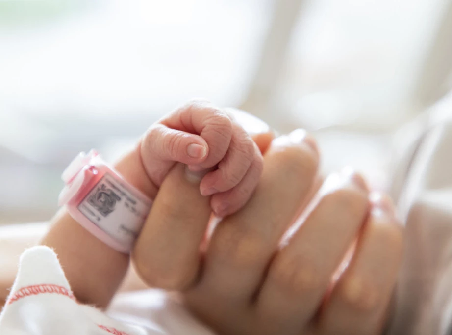 Institut za neonatologiju dobio pasterizator za Banku humanog mleka od Japana