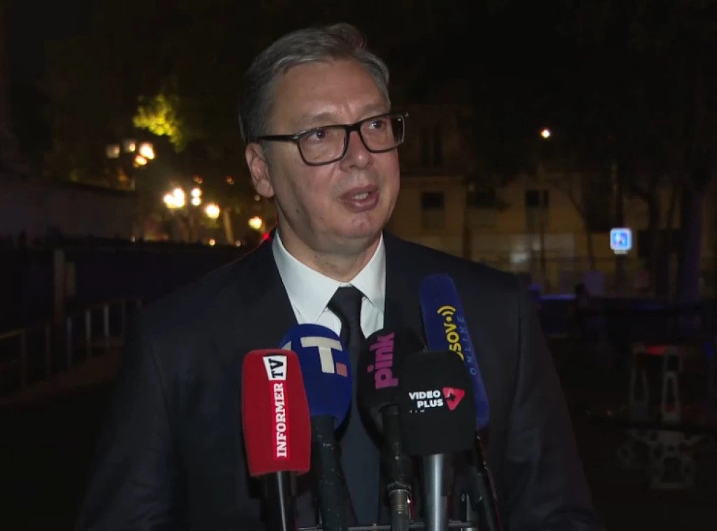 Vučić: Srbija jedina u Parizu koja nije član EU, NATO ni Koalicije voljnih, velika čast