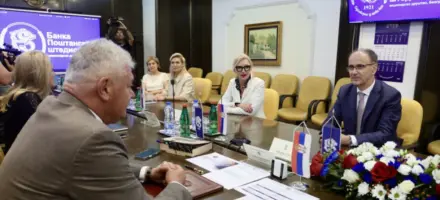 Premijer Macut posetio centralu Banke Po&scaron;tanska &scaron;tedionica u Beogradu