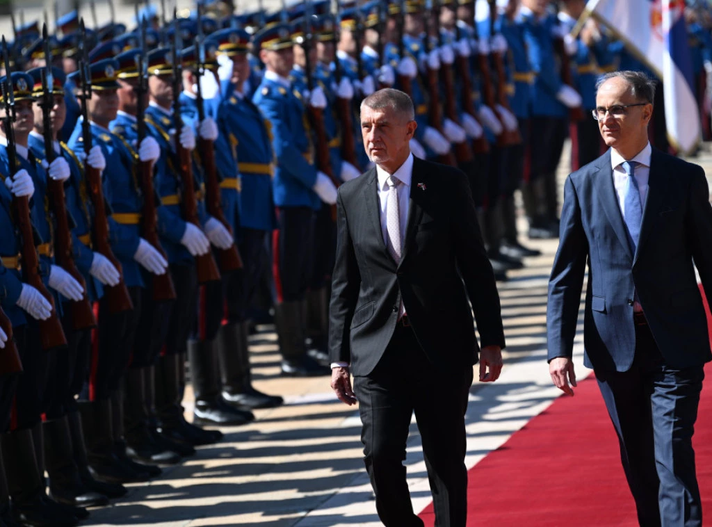 Premijer Če&scaron;ke Andrej Babi&scaron; u poseti Beogradu, Macut ga dočekao ispred Palate Srbije