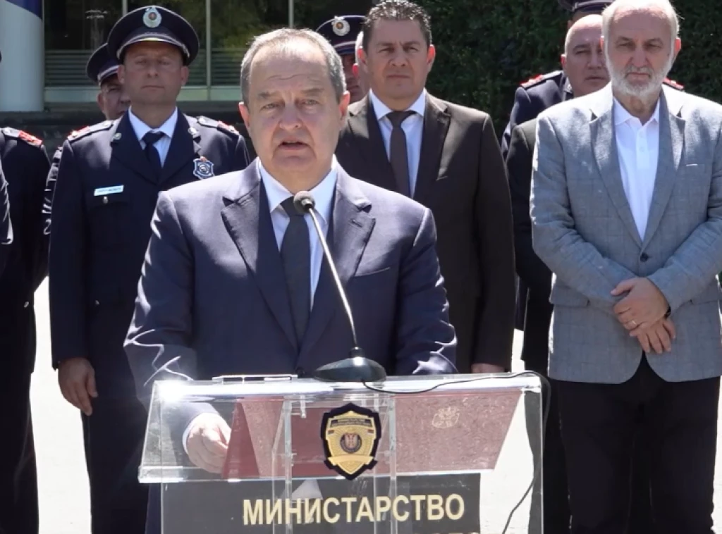 Dačić: Nastavićemo da ulažemo u bolje uslove rada Sektora za vanredne situacije
