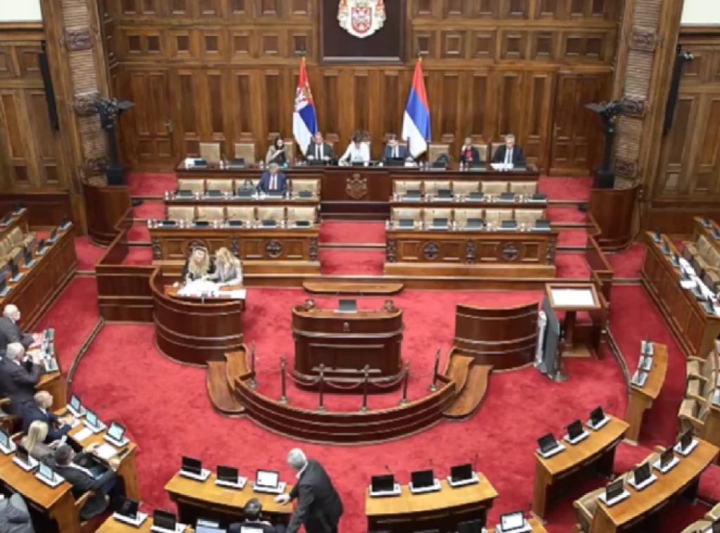U skup&scaron;tinsku proceduru u&scaron;le izmene zakona o javnom dugu, e-akcizama, e-fakturisanju
