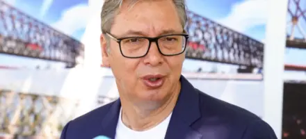 Vučić: Služim samo Srbiji; Ne sedimo na vi&scaron;e stolica; Radimo sve da olak&scaron;amo užasno težak život Srbima na KiM