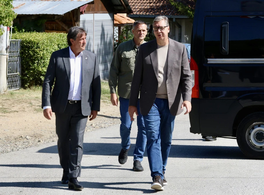 Vučić: Ako ne bude drugog re&scaron;anja, otvorićemo namensku između Brusa i Aleksandrovca