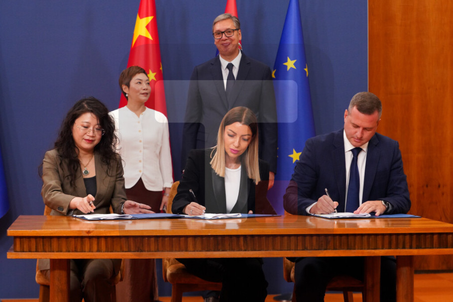 Vučić: U roku od &scaron;est meseci napravićemo jednu od najvećih fabrika dronova u Evropi