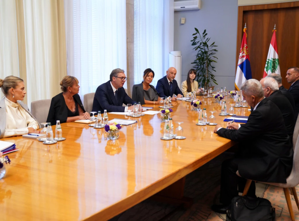 Vučić sa ministrom odbrane Libana o odatnom jačanju veza dve države