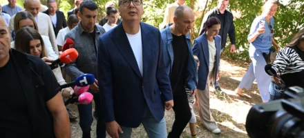 Vučić obilazi Gerontolo&scaron;ki centar Subotica