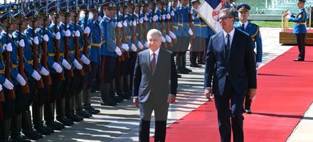 Vučić uručio Orden Republike Srbije predsedniku Uzbekistana Mirzijojevu
